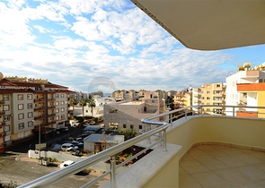 دوبلكس واسعة وبسعر مناسب جداً في منطقة توسمور – ألانيا