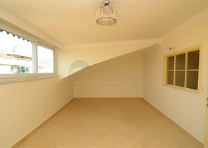 دوبلكس واسعة وبسعر مناسب جداً في منطقة توسمور – ألانيا