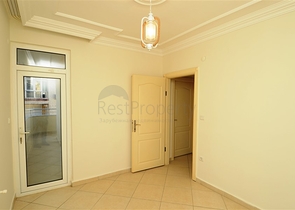 دوبلكس واسعة وبسعر مناسب جداً في منطقة توسمور – ألانيا