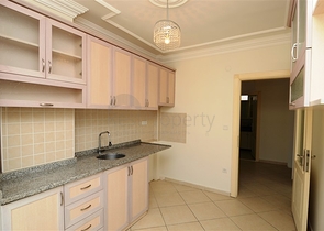 دوبلكس واسعة وبسعر مناسب جداً في منطقة توسمور – ألانيا