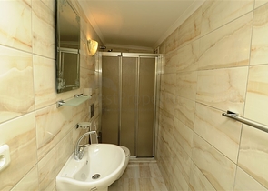 دوبلكس واسعة وبسعر مناسب جداً في منطقة توسمور – ألانيا