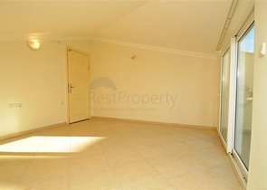 دوبلكس واسعة وبسعر مناسب جداً في منطقة توسمور – ألانيا