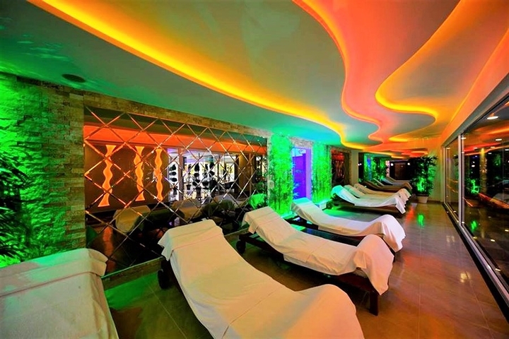 شقة مؤثثة ضمن مجمع فاخر في منطقة محمودلار – ألانيا