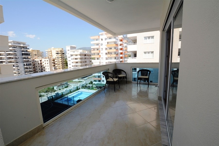 شقة مؤثثة ضمن مجمع فاخر في منطقة محمودلار – ألانيا