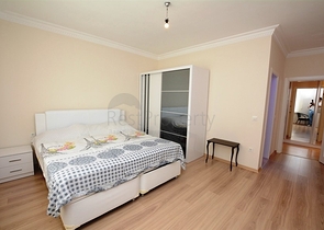 شقة مؤثثة ضمن مجمع فاخر في منطقة محمودلار – ألانيا