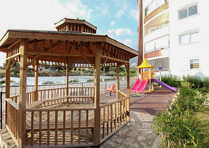 شقة بتخطيط 1+1 في منطقة محمودلار – ألانيا