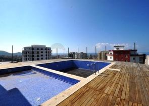 شقة بتخطيط 1+1 في منطقة محمودلار – ألانيا