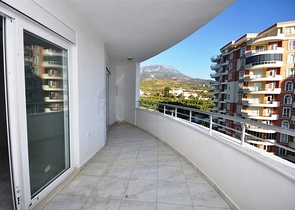 شقة بتخطيط 1+1 في منطقة محمودلار – ألانيا