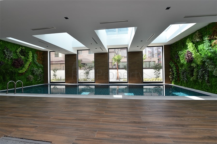 مشروع قيد الإنشاء على الخط الاول من البحر في منطقة أوبا – ألانيا