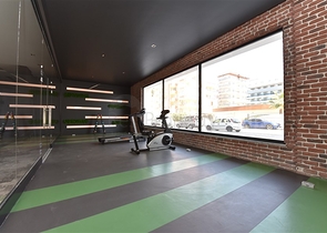 مشروع قيد الإنشاء على الخط الاول من البحر في منطقة أوبا – ألانيا