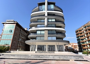 مشروع قيد الإنشاء على الخط الاول من البحر في منطقة أوبا – ألانيا