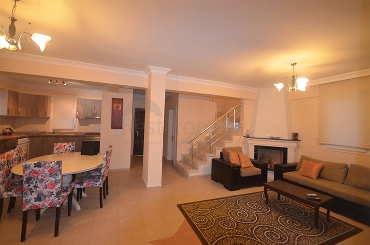 فيلا مؤثثة واسعة في فتحية