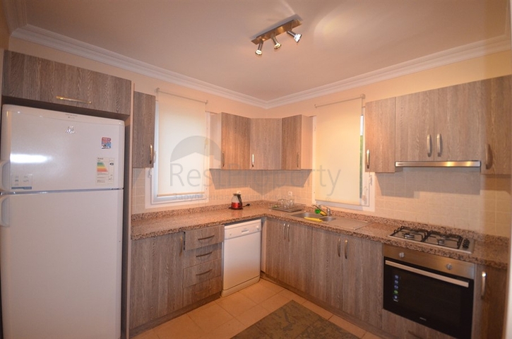 فيلا مؤثثة واسعة في فتحية