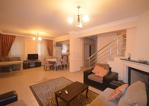 فيلا مؤثثة واسعة في فتحية