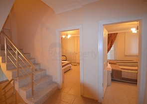 فيلا مؤثثة واسعة في فتحية