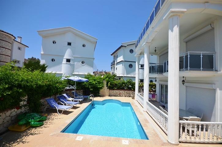 فيلا مؤثثة مع بركة سباحة خاصة في فتحية