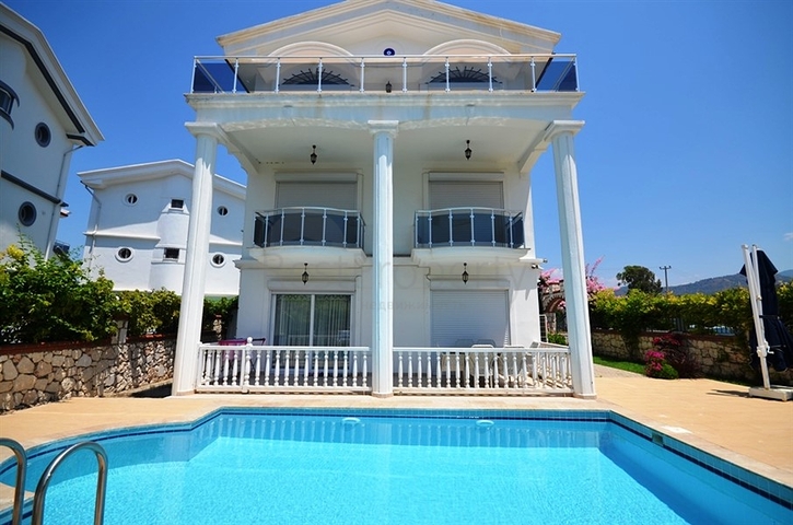 فيلا مؤثثة مع بركة سباحة خاصة في فتحية