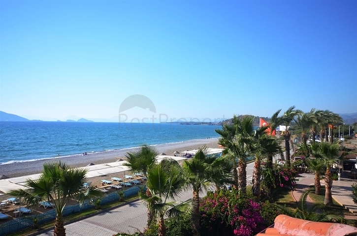 فيلا مؤثثة بإطلالة مباشرة على البحر في فتحية