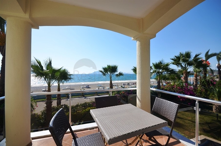 فيلا مؤثثة بإطلالة مباشرة على البحر في فتحية