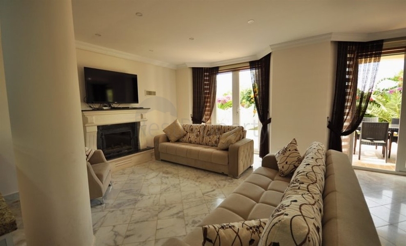 فيلا مؤثثة بإطلالة مباشرة على البحر في فتحية