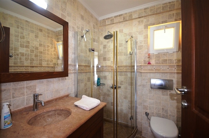 فيلا مؤثثة بإطلالة مباشرة على البحر في فتحية