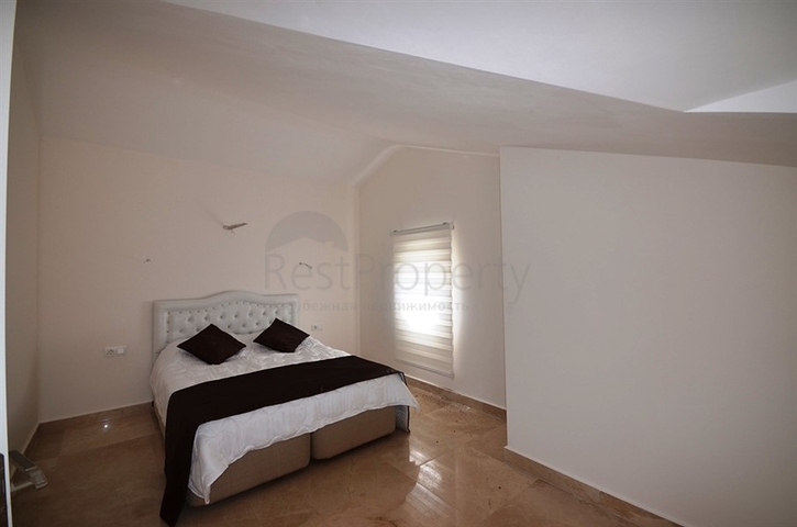 فيلا مؤثثة بتصميم مميز في فتحية