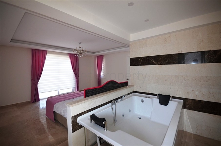 فيلا مؤثثة بتصميم مميز في فتحية