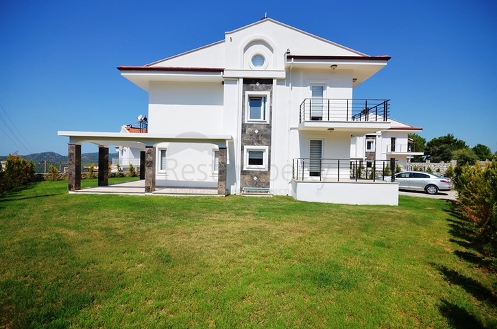 فيلا مؤثثة بتصميم مميز في فتحية