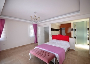 فيلا مؤثثة بتصميم مميز في فتحية