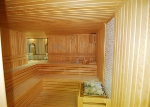 شقة بتخطيط 1+1 ضمن مجمع سكني في منطقة جيكجيلي – ألانيا