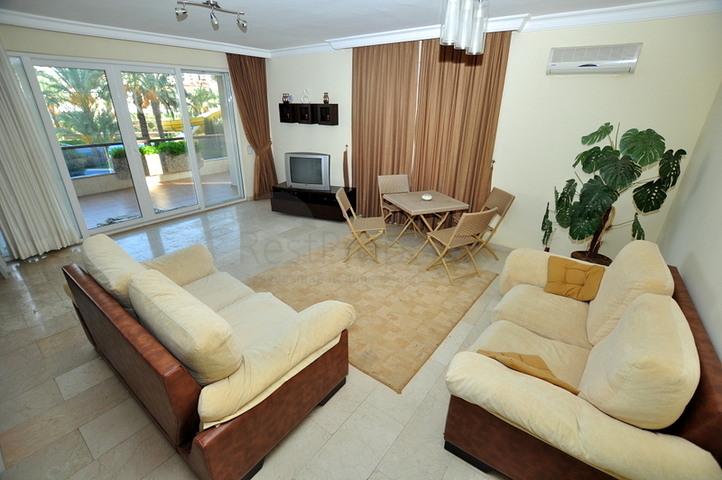 شقة مؤثثة ضمن مجمع مميز في منطقة توسمور – ألانيا