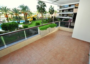 شقة مؤثثة ضمن مجمع مميز في منطقة توسمور – ألانيا