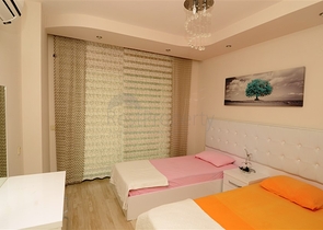 شقق ضمن مجمع سكني حديث في منطقة كاستل – ألانيا