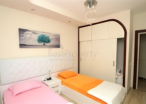 شقق ضمن مجمع سكني حديث في منطقة كاستل – ألانيا