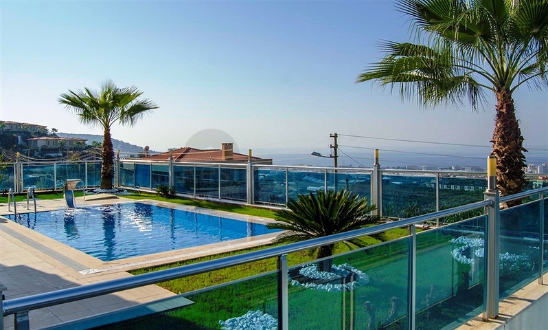 فيلا مميزة على تلة جبال طورووس في منطقة كارجي جاك من ألانيا