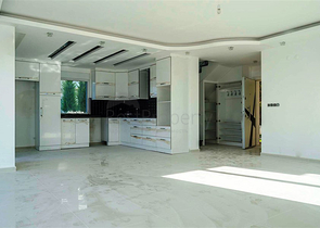 فيلا مميزة على تلة جبال طورووس في منطقة كارجي جاك من ألانيا