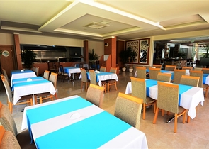 شقة مؤثثة مع تراس واسع في منطقة أفسلار من ألانيا