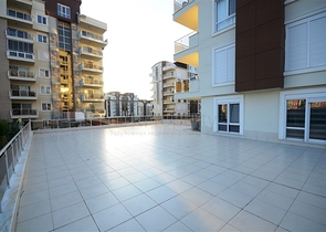 شقة مؤثثة مع تراس واسع في منطقة أفسلار من ألانيا