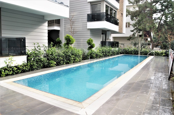 شقة مؤثثة بتصميم مميز في منطقة كونيالتي من أنطاليا