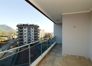 شقة بتخطيط 1+1 ضمن مجمع فاخر في منطقة جيكجيلي في ألانيا