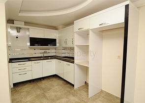 شقة بتخطيط 1+1 ضمن مجمع فاخر في منطقة جيكجيلي في ألانيا