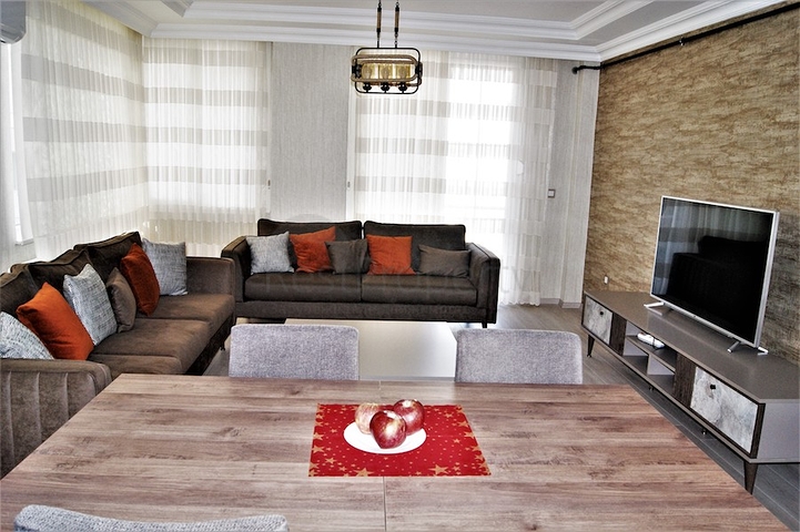 شقة مؤثثة ضمن مجمع سكني في منطقة ليمان كونيالتي من مدينة أنطاليا