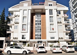 شقة مؤثثة ضمن مجمع سكني في منطقة ليمان كونيالتي من مدينة أنطاليا