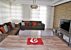 شقة مؤثثة ضمن مجمع سكني في منطقة ليمان كونيالتي من مدينة أنطاليا