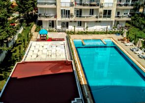 شقة مؤثثة ضمن مجمع سكني في منطقة ليمان كونيالتي من مدينة أنطاليا