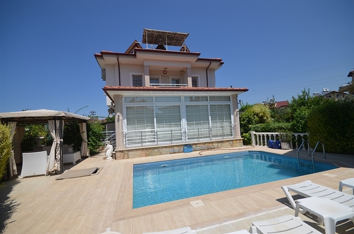 فيلا مؤثثة ومميزة في فتحية