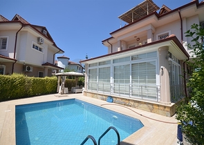 فيلا مؤثثة ومميزة في فتحية