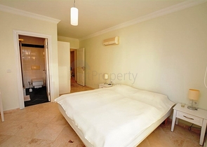 شقة مؤثثة بمساحة واسعة في منطقة محمودلار من ألانيا