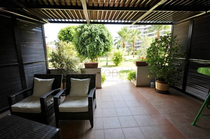 شقة مؤثثة ضمن مجمع سكني رائع في منطقة توسمور من ألانيا