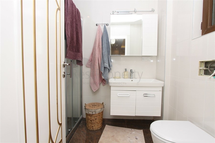 فيلا باطلالات بانورامية ساحرة في ألانيا